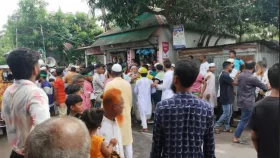 আড়াইহাজারে জামায়াতের পথসভায় বিএনপির হামলা, সংঘর্ষ