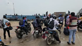 দৌলতদিয়া ঘাটে চাপ থাকলেও নেই ভোগান্তি