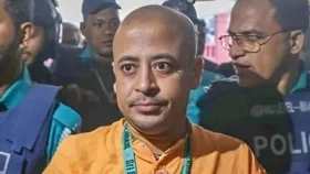 চিন্ময় দাসকে জেলগেটে জিজ্ঞাসাবাদের অনুমতি 