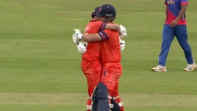 ইতিহাসে প্রথমবার ম্যাচের ফয়সলা হলো তিনটি সুপার ওভারে!