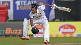 শান্তর কাছে আজ ডাবল সেঞ্চুরি চান মুশফিক