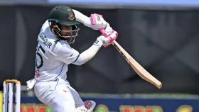 অ্যাডাম গিলক্রিস্টের রেকর্ড ভেঙে দিলেন মুশফিক