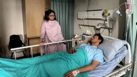 অসুস্থ হয়ে হাসপাতালে এনসিপি নেতা নাসীরুদ্দীন পাটওয়ারী