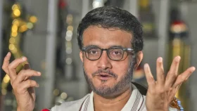 রাজনীতিতে আগ্রহ নেই, সৌরভ গাঙ্গুলি হতে চান ভারতের কোচ