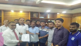 ভর্তিচ্ছু শিক্ষার্থীদের ভোগান্তি নিরসনের দাবি ইবি ছাত্রদলের
