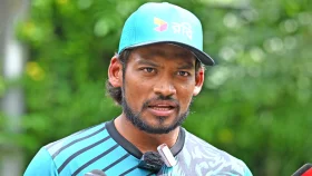 &lsquo;আলোচনা হচ্ছে, হতে থাক&rsquo; -নেতৃত্ব ছাড়ার বিষয়ে শান্ত