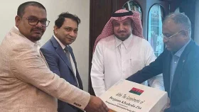 কাতারের আমির ও প্রধানমন্ত্রীকে বাংলাদেশের মৌসুমি ফল উপহার