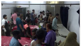গোপালগঞ্জে দুই গ্রুপের সংঘর্ষে অর্ধশতাধিক আহত