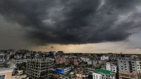 মেঘের আনাগোনা দিনভর, বৃষ্টির দেখা মিলতে পারে কোথাও কোথাও
