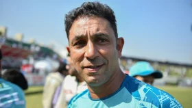 এবার আজহার মাহমুদ হলেন পাকিস্তানের কোচ