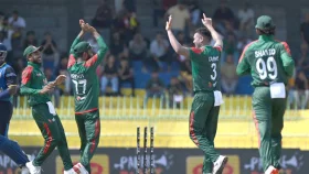 পেস আক্রমণে দারুণ শুরু বাংলাদেশের