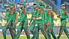 তাসকিন-তানজিমের আগুনে বোলিং সামলে শ্রীলঙ্কার লড়াকু স্কোর
