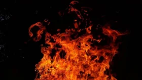টিকাটুলিতে গোডাউনের আগুন নিয়ন্ত্রণে