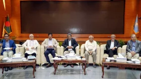 জাতীয় ঐকমত্য কমিশনের সঙ্গে চলছে রাজনৈতিক দলগুলোর বৈঠক