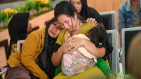 ইন্দোনেশিয়ার বালির উপকূলে ফেরিডুবি, চারজনের মৃত্যু
