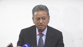 স্বচ্ছ প্রশাসনিক কাঠামো না হলে উন্নয়ন কাগজে-কলমেই থাকবে