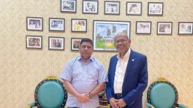 সেনাপ্রধানের সঙ্গে মার্কিন সিনেটর শেখ মুজাহিদুরের সাক্ষাৎ