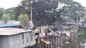 মুন্সীগঞ্জে গভীর রাতে আগুনে পুড়ল ১৯ দোকান