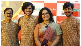 &lsquo;উৎসব&rsquo; দেখে ছেলেকে জড়িয়ে ধরে কাঁদলেন মা