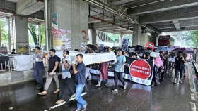 তামাক বিরোধী ১৭ সংগঠনের প্রতীকী কফিন র‍্যালি
