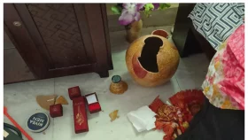 আড়াইহাজারে পুলিশ পরিচয়ে ডাকাতি