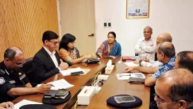 নিষিদ্ধ পলিথিন বন্ধে এবার যৌথবাহিনীর অভিযান