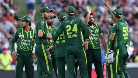 বাজে পারফরমেন্সের পরও বিসিবির দেখানো পথে বেতন বাড়াচ্ছে পিসিবি