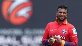ব্যাটে-বলে মলিন পারফর্মেন্সে মুদ্রার উল্টোপিঠ দেখলেন সাকিব