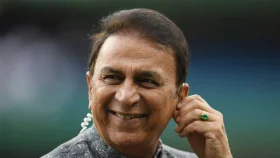 এবার নিজেকেই তিনবার ‘স্টুপিড’ বললেন গাভাস্কার