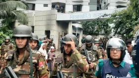 সেনা হস্তক্ষেপে ৫ ঘণ্টা পর বনানীতে যান চলাচল শুরু