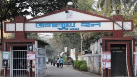 জগন্নাথ হলের ভবন থেকে পড়ে ঢাবি শিক্ষার্থীর মৃত্যু