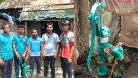 সুপেয় পানির ব্যবস্থা করে দিল জনতার ঈশ্বরগঞ্জ, পরিবারে স্বস্তি