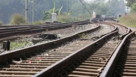 কমলাপুরে ট্রেনে কাটা পড়ে অজ্ঞাতনামা নারীর মৃত্যু