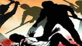 গজারিয়ায় দুই যুবককে হাতুড়ি ও চাপাতি দিয়ে পিটিয়ে জখম