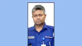 এনসিপি ট্রল ইস্যুতে ছাত্র-জনতার ঘেরাও, দিনাজপুরে এএসপি প্রত্যাহার