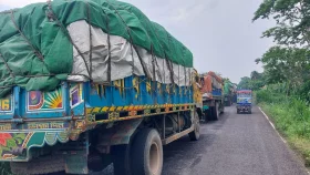 ইজারা নিয়ে দুই গ্রুপের দ্বন্দ্ব, ফেরি চলাচল বন্ধ