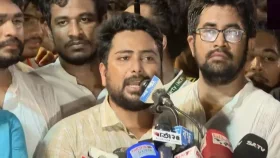 নাসীরুদ্দীন পাটওয়ারী কক্সবাজারে সত্য উন্মোচন করেছেন