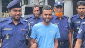 চাঁদপুরে স্ত্রীকে হত্যার ঘটনায় স্বামী গ্রেপ্তার