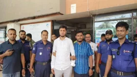 ভারতে পালানোর সময় ছাত্রলীগ নেতা বেনাপোলে আটক