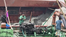 মুন্সীগঞ্জে কৃষি জমিতে বালু ভরাটের দায়ে ৫০ হাজার টাকা জরিমানা