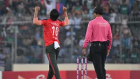 পাকিস্তানের রান উৎসবে লাগাম টানলেন নাসুম