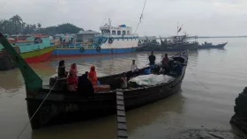 হাতিয়ায় জোয়ারের পানি কমা শুরু &nbsp;
