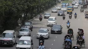 বৃষ্টিতে ঢাকার বাতাসে স্বস্তি