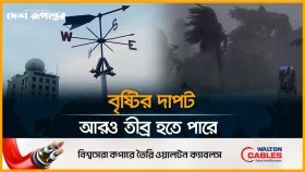 ঝুম বৃষ্টিতে যানজট আর জলাবদ্ধতায় বিপাকে কর্মমুখী মানুষ