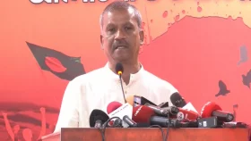 এমনভাবে গণহত্যার বিচার হবে, যেন কেউ প্রশ্ন না তোলে: আসিফ নজরুল