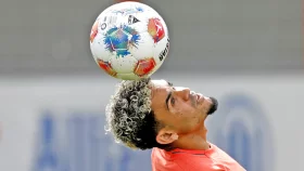 দিয়াজের 'স্বপ্ন বড়' তাই 'বড় ক্লাব' বায়ার্নে যোগ দিয়েছেন