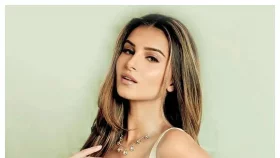 নয়া প্রেমে সুতারিয়া