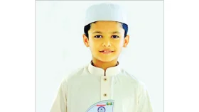 ৮ বছরের তানভীর পাঁচ মাসে হাফেজ