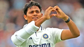 সেঞ্চুরিতে সমালোচনার জবাব জয়সওয়ালের