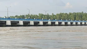 তিস্তার পানি বিপদসীমার ওপরে প্রবাহিত